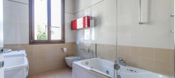 2 chambres Appartement à Carpi, Italy No. 52390 6