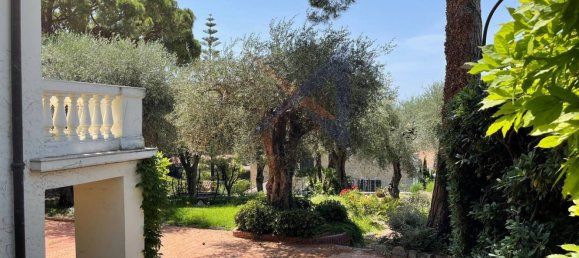 11 rooms Villa in Bordighera, Italy No. 127521 22