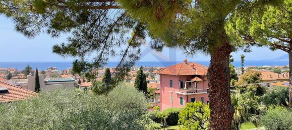 11 rooms Villa in Bordighera, Italy No. 127521 30