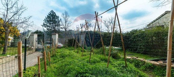 6 rooms House in Maiolati Spontini, Italy No. 14614 15