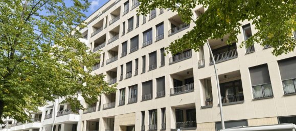 2 bedrooms Apartment in Mitte, Germany No. 333679 2