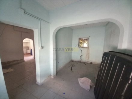 1 bedroom House in Barreiro, Portugal No. 27430