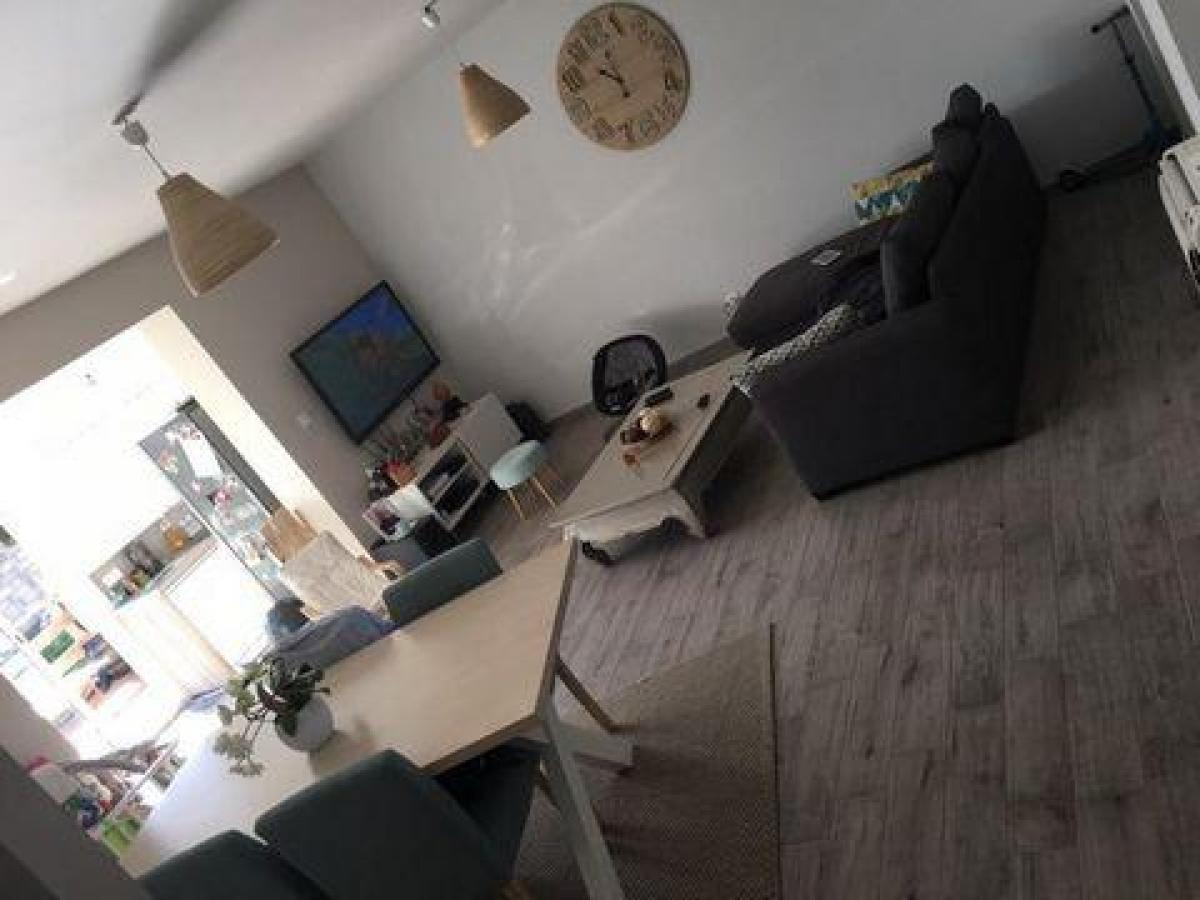 2 bedrooms Condo in Garons, France No. 31190