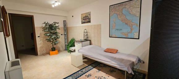 Casa de 6 habitaciónes en Frosinone, Italy No. 44678 45