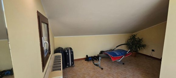 Casa de 6 habitaciónes en Frosinone, Italy No. 44678 41