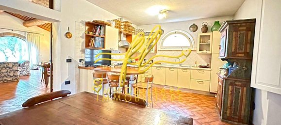 3 Schlafzimmer Villa in Cecina, Italy, Nr. 199235 12