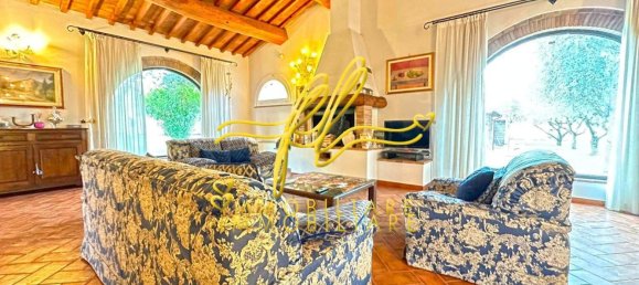 3 Schlafzimmer Villa in Cecina, Italy, Nr. 199235 5