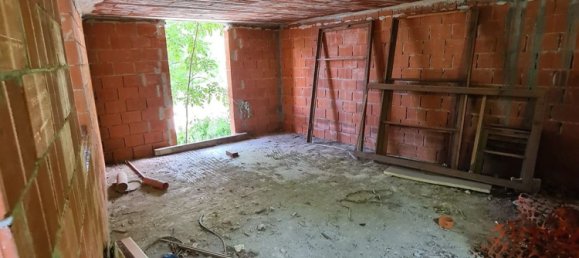 2 rooms House in Saint Vincent, Italy No. 144217 4