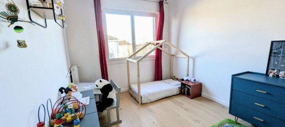 3 Schlafzimmer Wohnung in Bailly, France, Nr. 333177 3