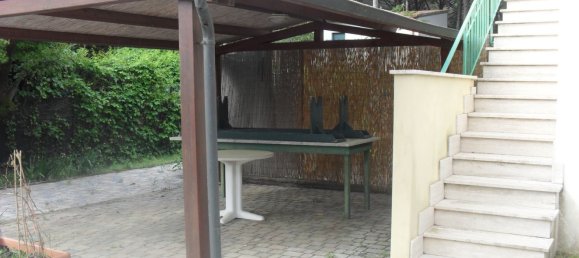 3-salle Appartement à Rosignano Marittimo, Italy No. 48447 4