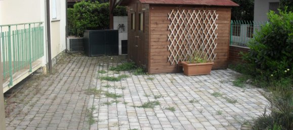 3-salle Appartement à Rosignano Marittimo, Italy No. 48447 7