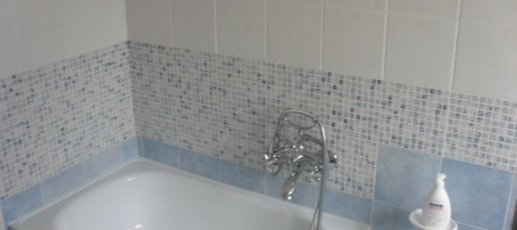 3-salle Appartement à Rosignano Marittimo, Italy No. 48447 16