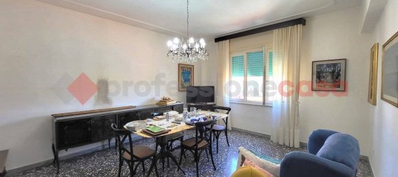 2 Schlafzimmer Wohnung in Cecina, Italy, Nr. 349494 3