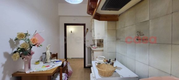 2 Schlafzimmer Wohnung in Cecina, Italy, Nr. 349494 2
