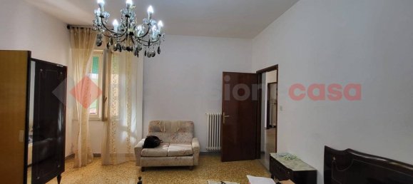 2 Schlafzimmer Wohnung in Cecina, Italy, Nr. 349494 8