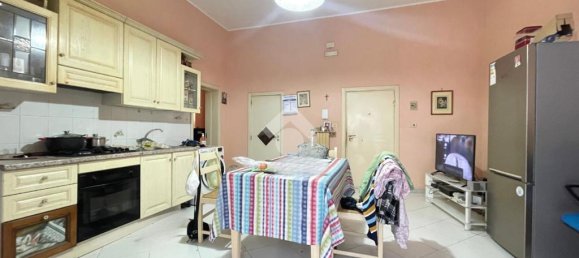 Apartamento de 2 dormitorios en Barletta, Italy No. 145786 3