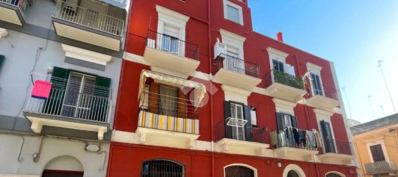 Apartamento de 2 dormitorios en Barletta, Italy No. 145786 2