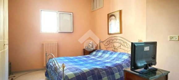 Apartamento de 2 dormitorios en Barletta, Italy No. 145786 8