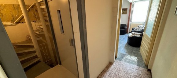 10 rooms House in Sant'Angelo del Pesco, Italy No. 125264 3