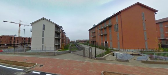 4 rooms Apartment in Chieri, Italy No. 197978 2