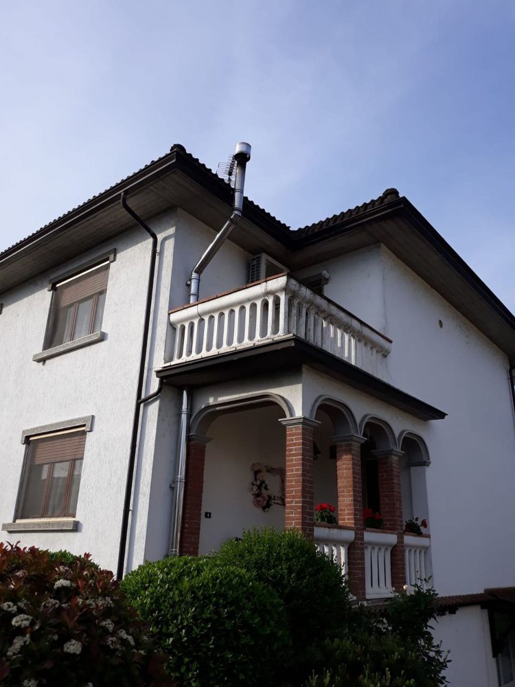 5-salle Maison à Cadeo, Italy No. 251926