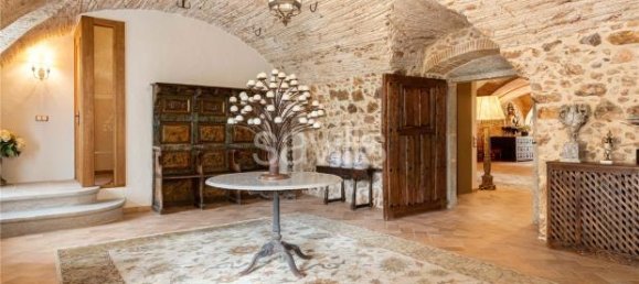12 bedrooms Castles in Girona, Spain No. 173981 19