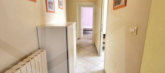 3 rooms Apartment in Pescara, Italy No. 23679 9