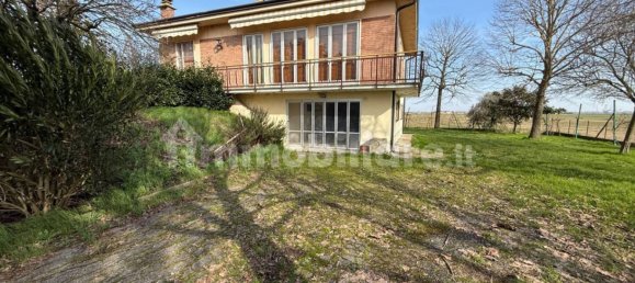 3 Schlafzimmer Villa in Magnacavallo, Italy, Nr. 82562 3
