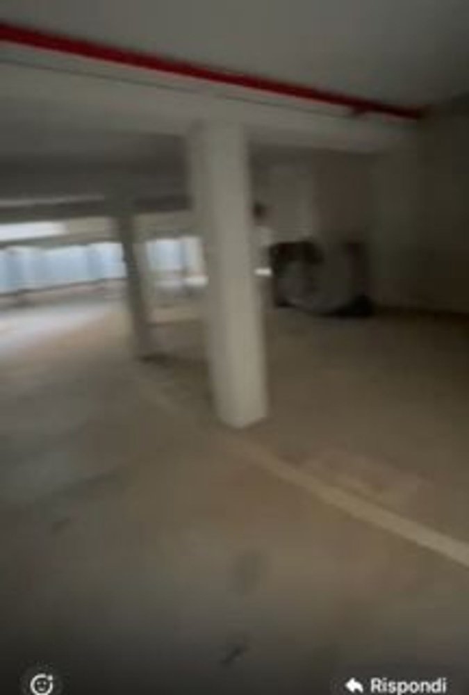 Propriété commerciale à Cagliari, Italy 1000m² No. 300170