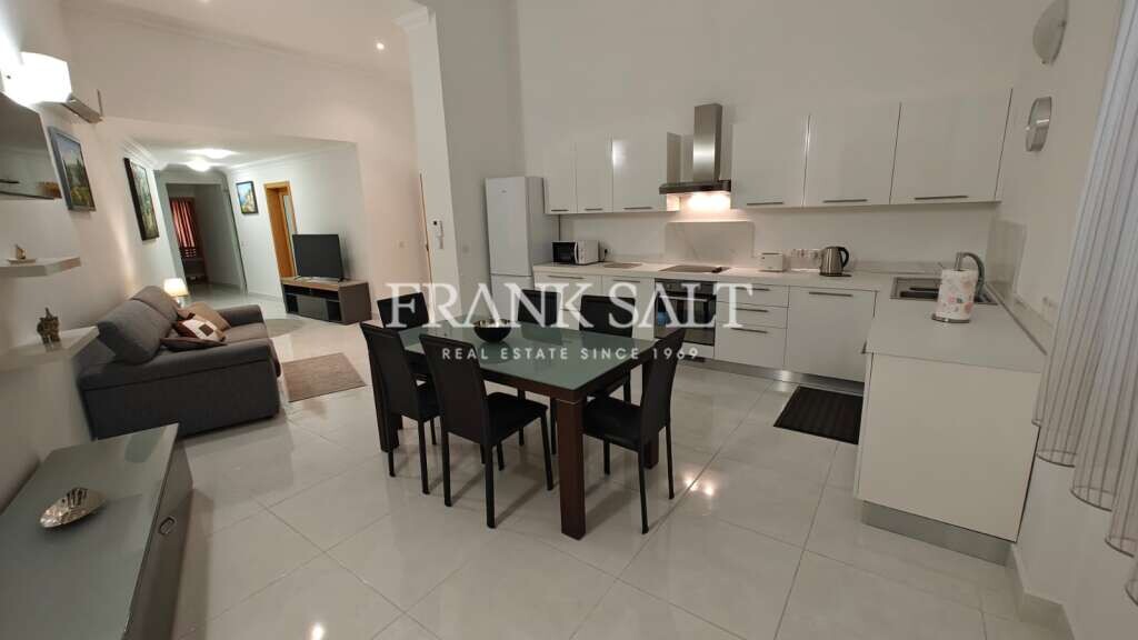 Квартира с 2 спальнями в Слима, Мальта № 8664