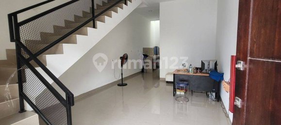 3 bedrooms House in Jakarta, Indonesia No. 1784 21