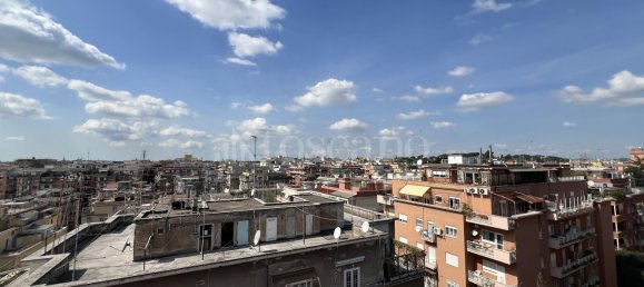 3 rooms Penthouse in Rome, Italy No. 44692 16