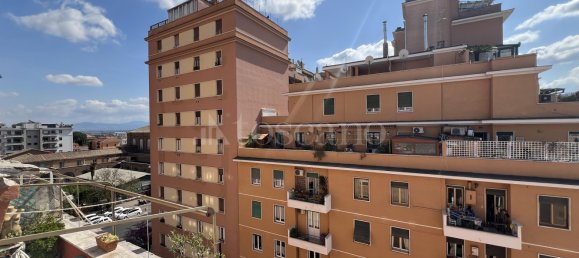 3 rooms Penthouse in Rome, Italy No. 44692 12
