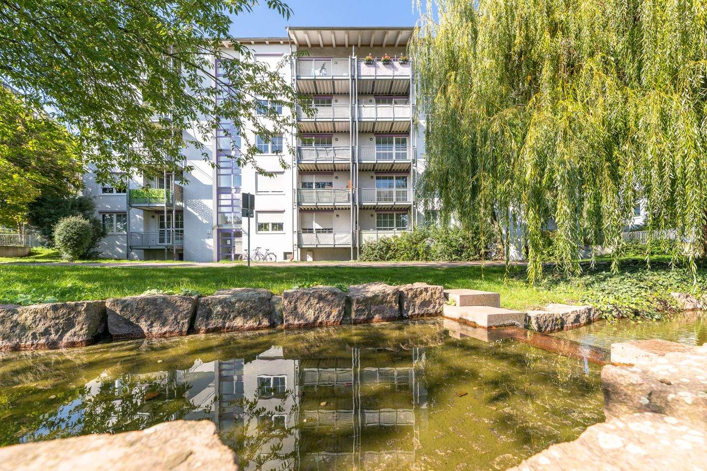 Apartamento de 2 habitaciónes en Saalekreis, Germany No. 100612