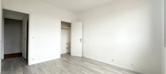 3 bedrooms Apartment in Chartres, France No. 258084 5