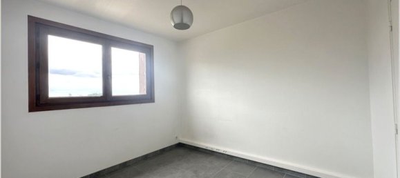 3 bedrooms Apartment in Chartres, France No. 258084 13