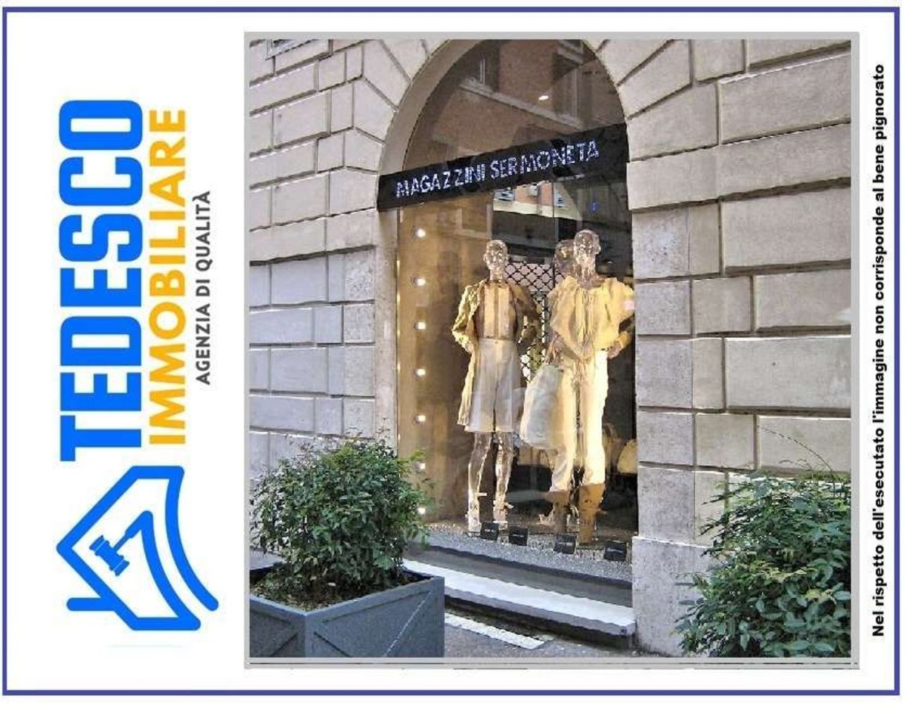 Gewerbliche Immobilie in Benevento, Italy 32m², Nr. 302831