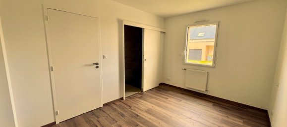 Casa de 4 dormitorios en Breal-sous-Montfort, France No. 207608 2