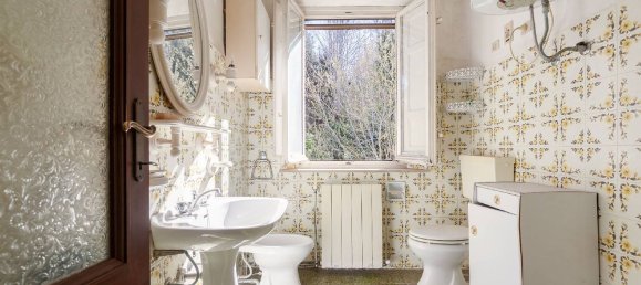 18 rooms House in Lucca, Italy No. 194736 14