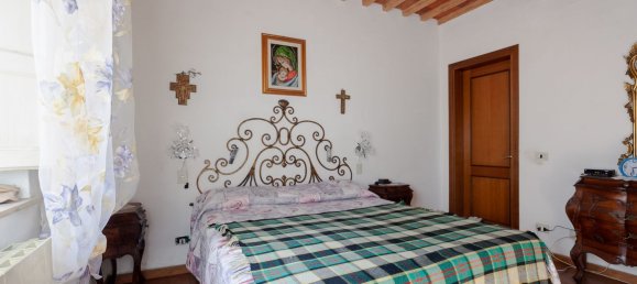 18 rooms House in Lucca, Italy No. 194736 38