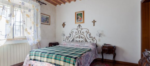 18 rooms House in Lucca, Italy No. 194736 37