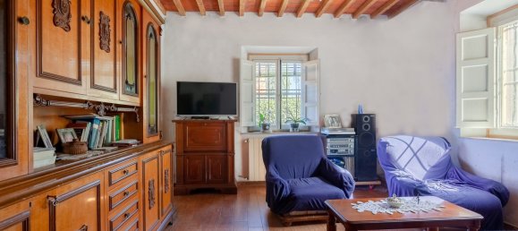 18 rooms House in Lucca, Italy No. 194736 36