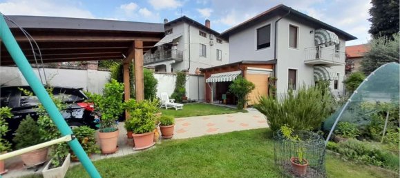 4 rooms House in Cambiano, Italy No. 261467 3