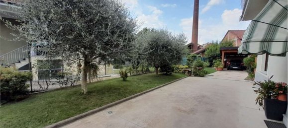 4 rooms House in Cambiano, Italy No. 261467 6