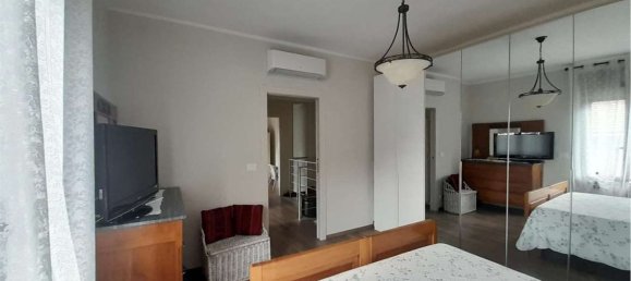 4 rooms House in Cambiano, Italy No. 261467 25