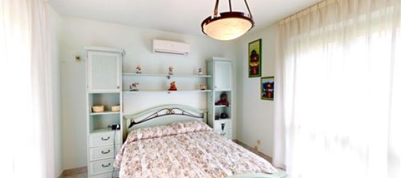 3 Schlafzimmer Villa in Caronno Pertusella, Italy, Nr. 279243 12