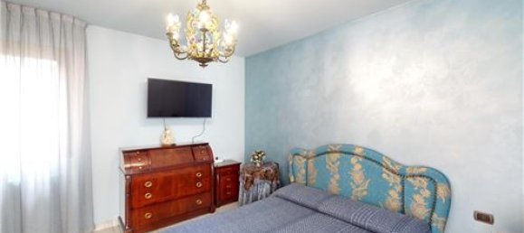 3 Schlafzimmer Villa in Caronno Pertusella, Italy, Nr. 279243 21