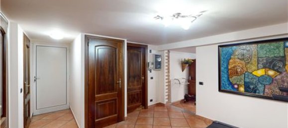 3 Schlafzimmer Villa in Caronno Pertusella, Italy, Nr. 279243 40