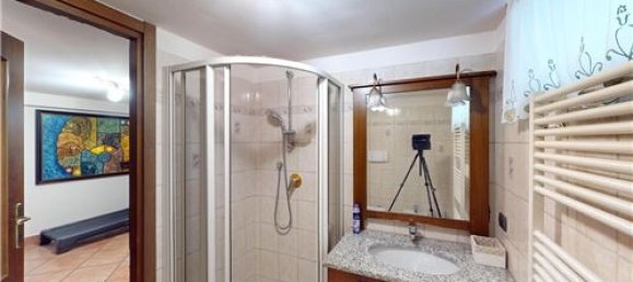 3 Schlafzimmer Villa in Caronno Pertusella, Italy, Nr. 279243 39