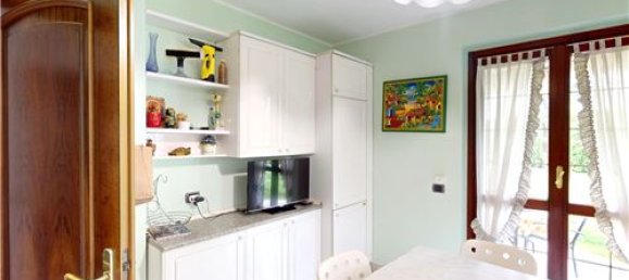 3 Schlafzimmer Villa in Caronno Pertusella, Italy, Nr. 279243 6